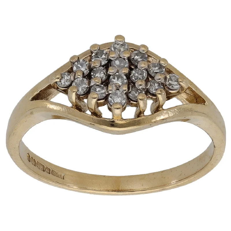 ladies engagement rings for modern brides -9ct Gold 0.19ct Diamond Cluster Ring Size K