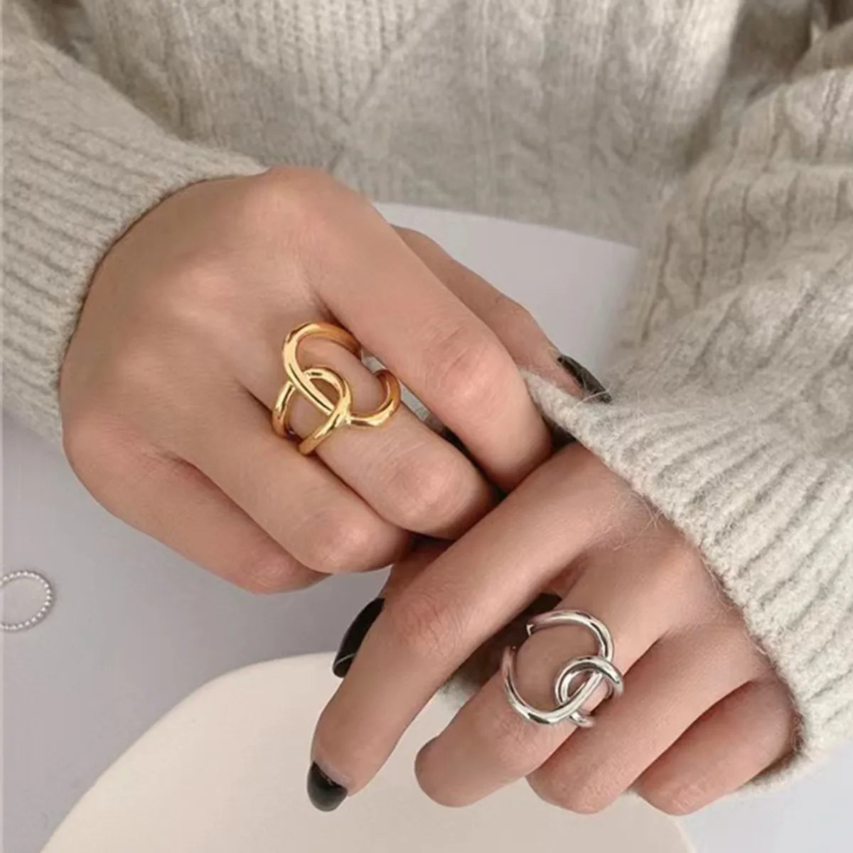 Modern women's rings for contemporary style-Simple Style Geometric Copper Open Rings In Bulk