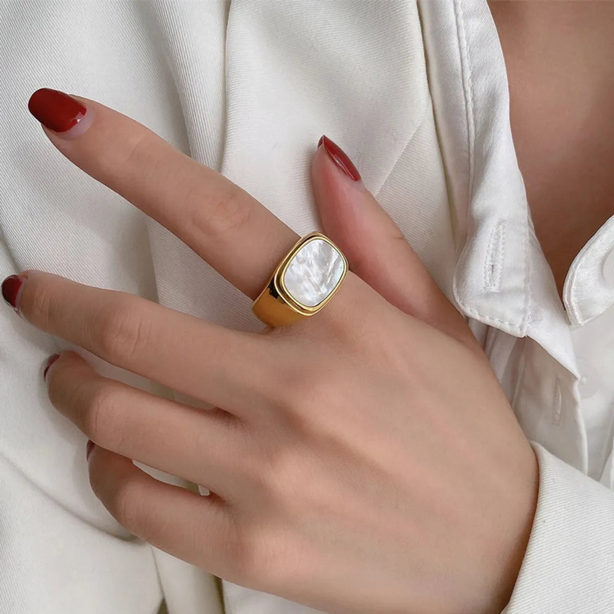 Women's rings with double bands-Fashion Geometric Stainless Steel Rings Metal Inlaid Shell Shell Stainless Steel Rings