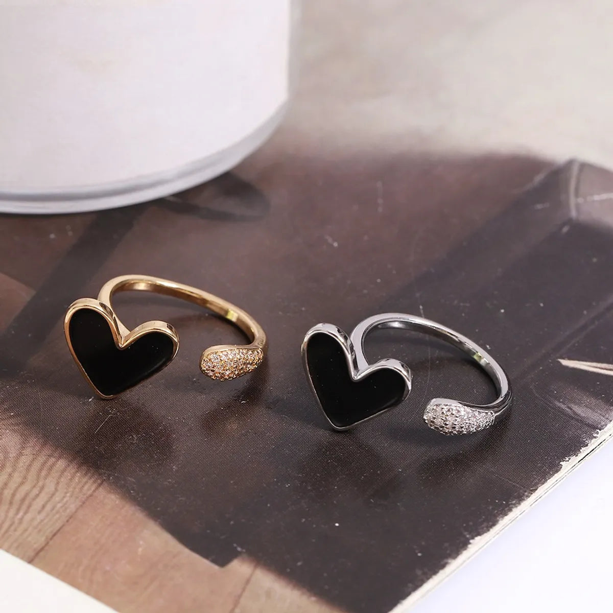 Vintage women's rings for a timeless look-Simple Style Heart Shape Copper Open Rings