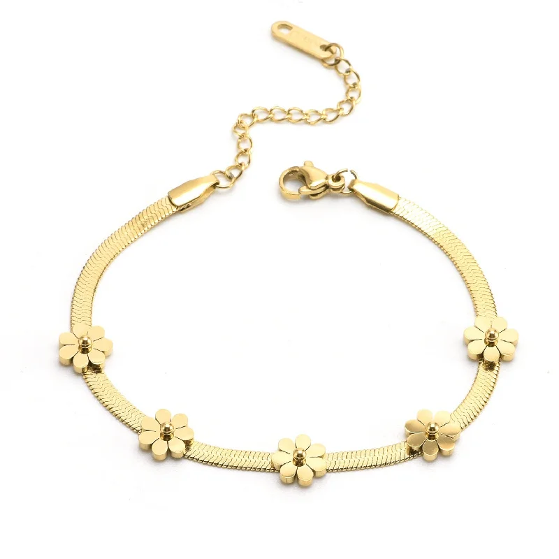 Gold Little Daisy Bracelet 17 4cm